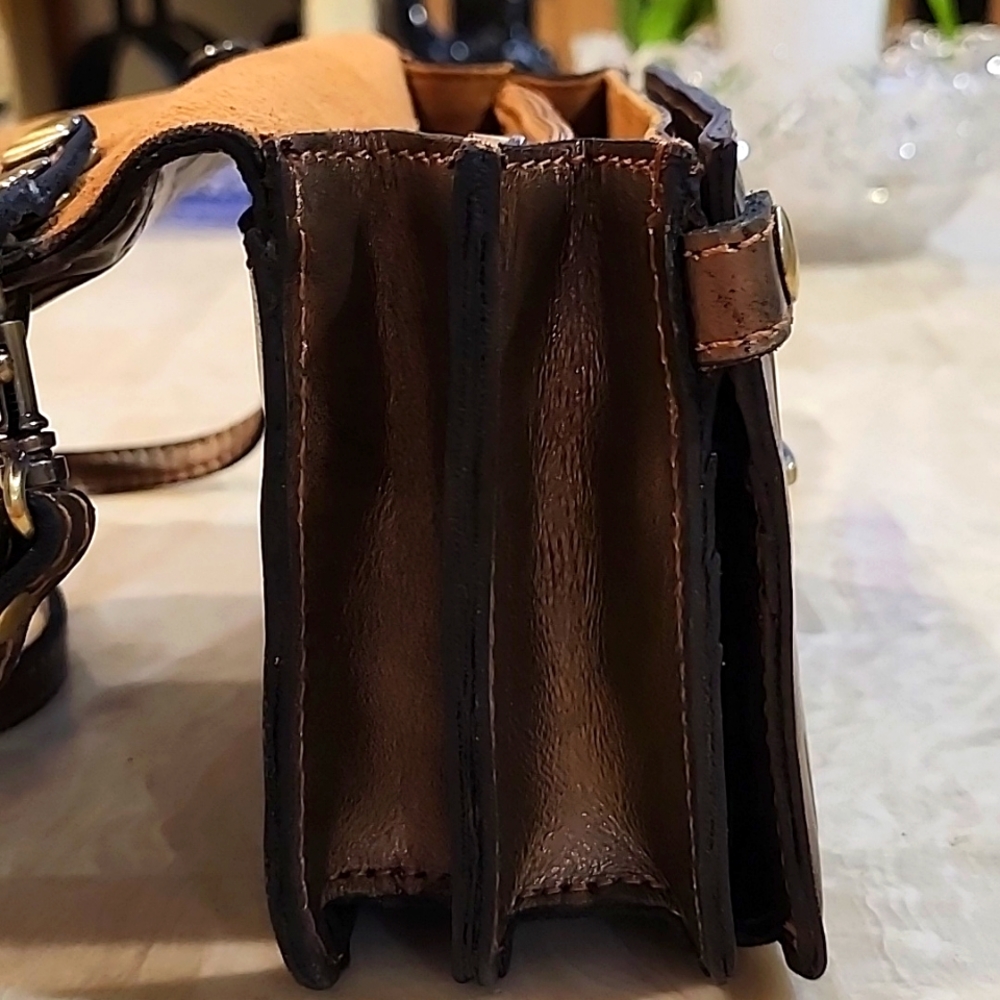 Patricia Nash Bronze Brown Tooled Crossbody NWOT - Picture 11 of 15